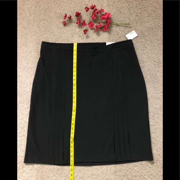 Catherines Skirt Sz 2X New with Tags  Pleated Classic Elastic Waist - Picture 3 of 14